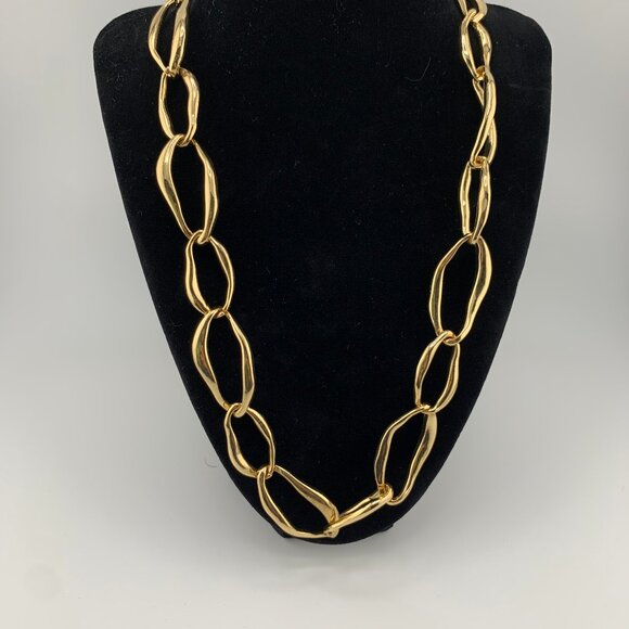 Stunning & Substantial Gold-Tone Chain Link Necklace - Picture 1 of 5
